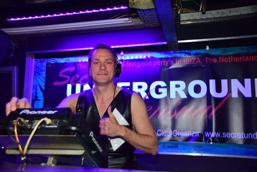 Secret Underground Club Organza